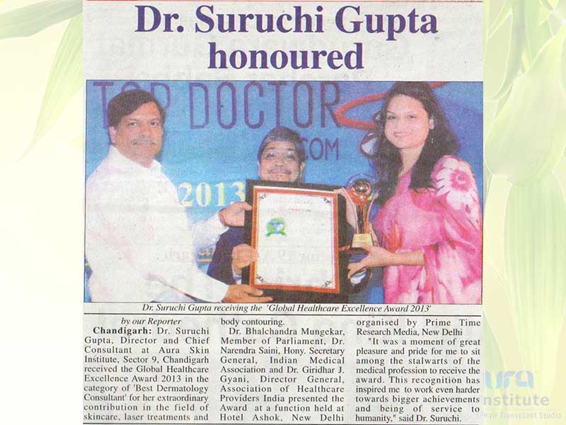 Dr. Suruchi Garg felicitated with prestigious "Global Healthcare Excellence Award" 2013 at New Delhi